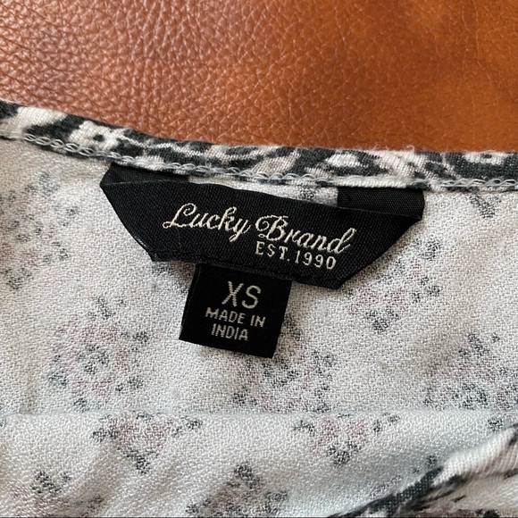 Lucky Brand | Ornate Patterned Blouse | 3/4 Sleeve | XS - Picture 8 of 10